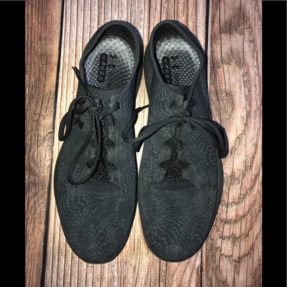 under armour snake